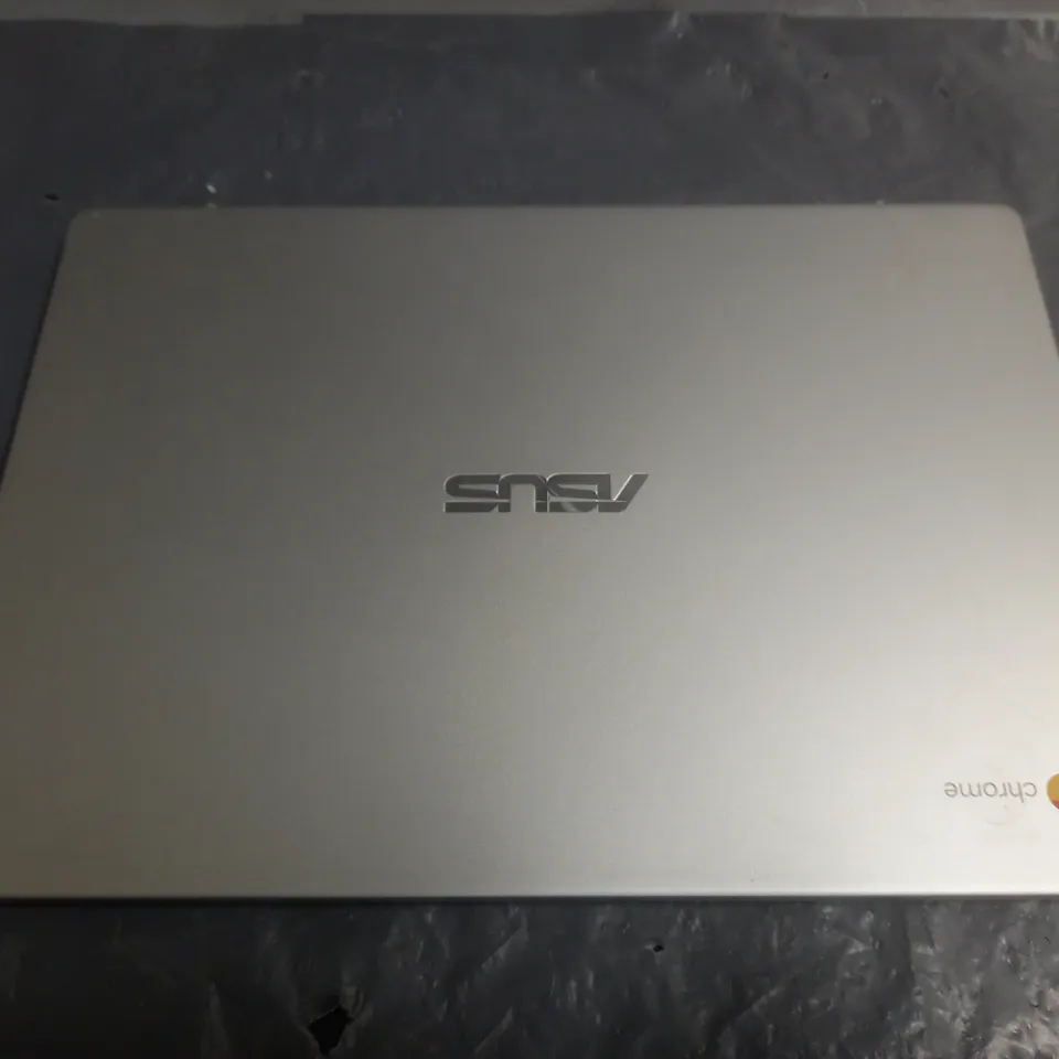 UNBOXED ASUS C423N INTEL INSIDE CHROME LAPTOP