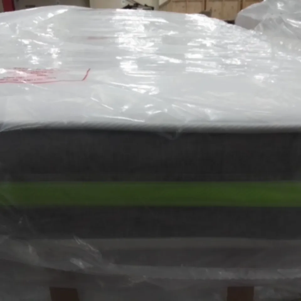 BAGGED HYBRID MEMORY FOAM FIBRE OOEN COIL MATTRESS - APPROX 90X190CM