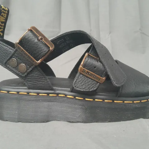 BOXED PAIR OF DR MARTENS OPEN TOE CHUNKY SANDALS IN BLACK UK SIZE 6