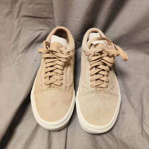 BEIGE SUEDE VANS WOMANS - SIZE 6.5