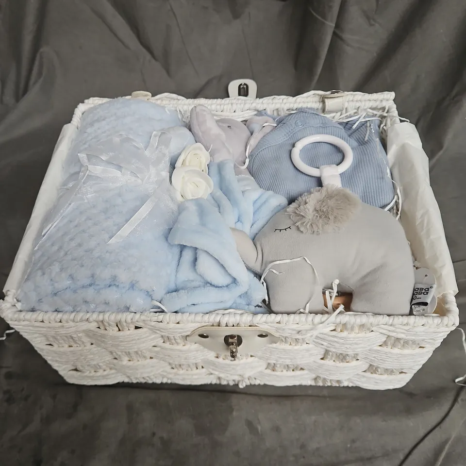 BUMBLES & BOO BABY GIFT BASKET IN BLUE