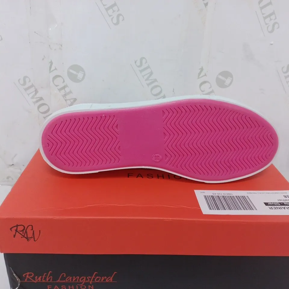BOXED PAIR OF RUTH LANGSFORD ZIP TRAINERS IN WHITE/PINK - SIZE 5