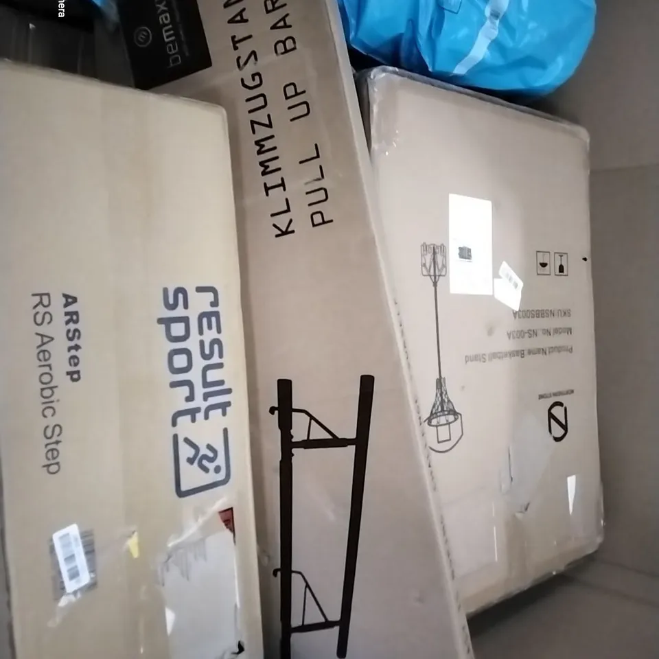 PALLET OF ASSORTED HOUSEHOLD ITEMS TO INCLUDE BASKETBALL NET STAND, AEROBIC STEP AND PULL UP BAR