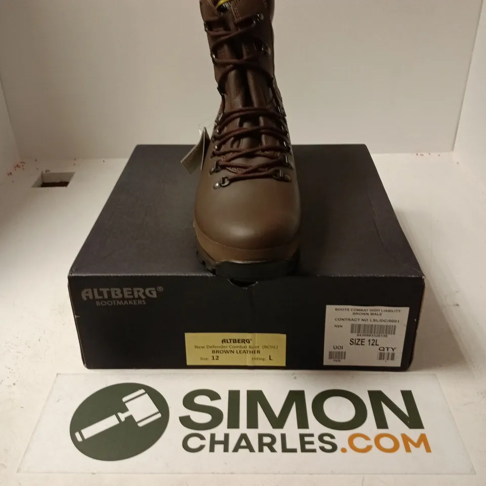 BOXED PAIR OF ALTBERG COMBAT DEFENDER BOOTS IN BROWN - SIZE 12