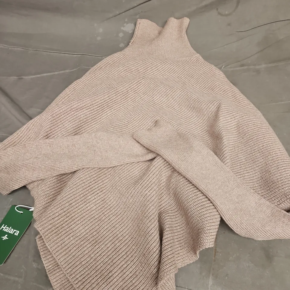 HALARA BEIGE KNIT SWEATER – SIZE S