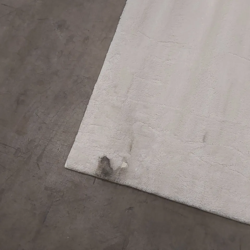 QUALITY DESIGNER AREA RUG - APPROXIMATELY 230 x 160cm