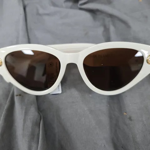 PEARL CATEYE SUNGLASSES IN WHITE