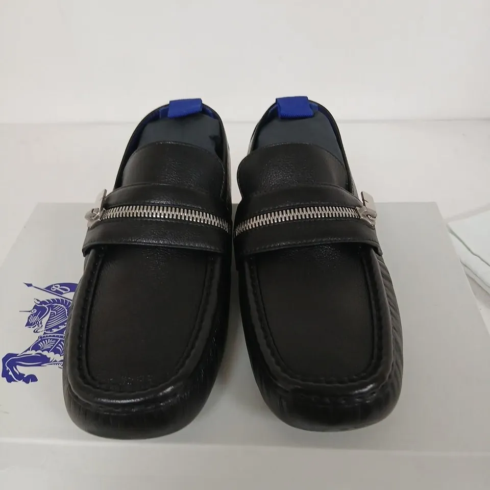 BURBERRY BLACK LEATHER LOAFERS WITH ZIP DETAIL – UK 8.5 (EU 42.5)