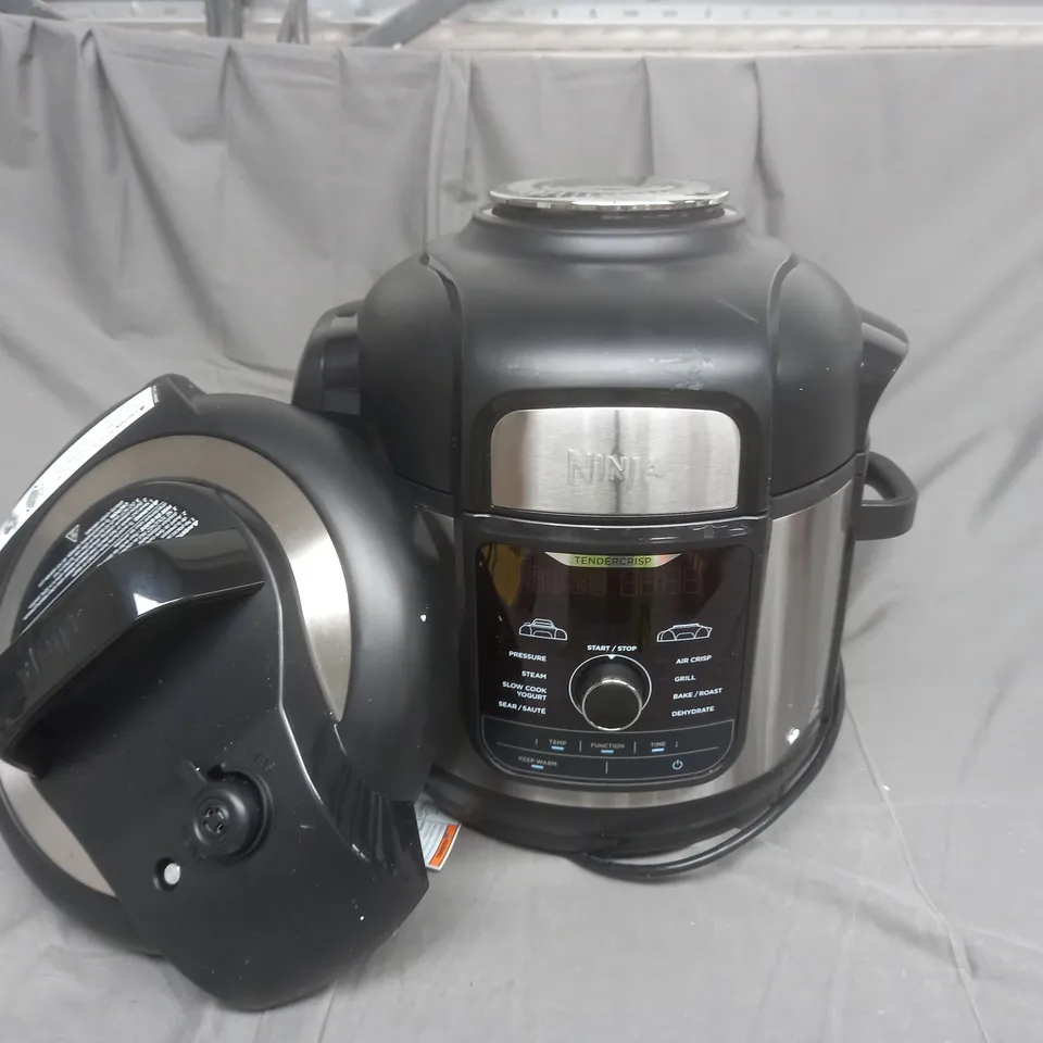 BOXED NINJA FOODI MAX MULTI-COOKER OP500UK