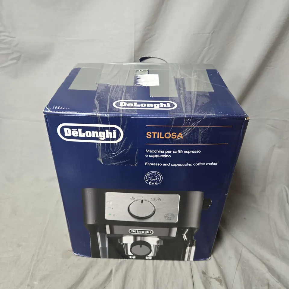 BOXED DE'LONGHI STILOSA, BARISTA ESPRESSO MACHINE & CAPPUCCINO MAKER, EC260.CR IN WHITE