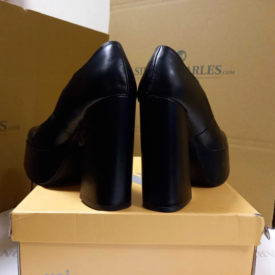 KOI BLACK DARKBLOOM PLATFORM VEGAN HEELS - SIZE 6 