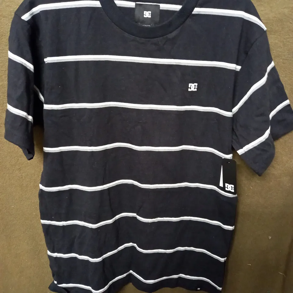 DC SHOES STRIPED T-SHIRT - S