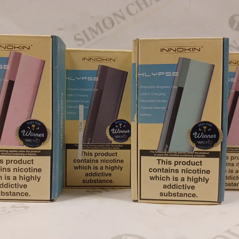 BOX OF 4 INNOKIN KLYPSE POD KITS IN ASSORTED COLOURS TO INCLUDE PINK, BLUE, GREY 
