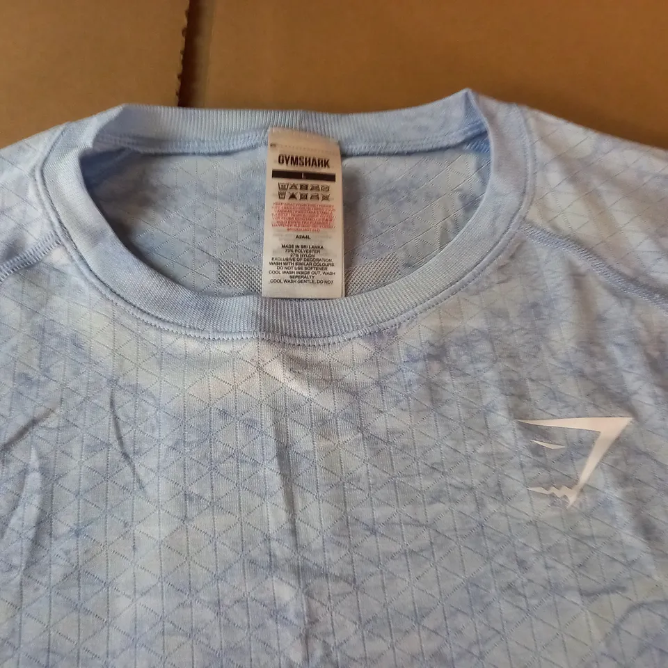 GYMSHARK LIGHT BLUE T-SHIRT - L