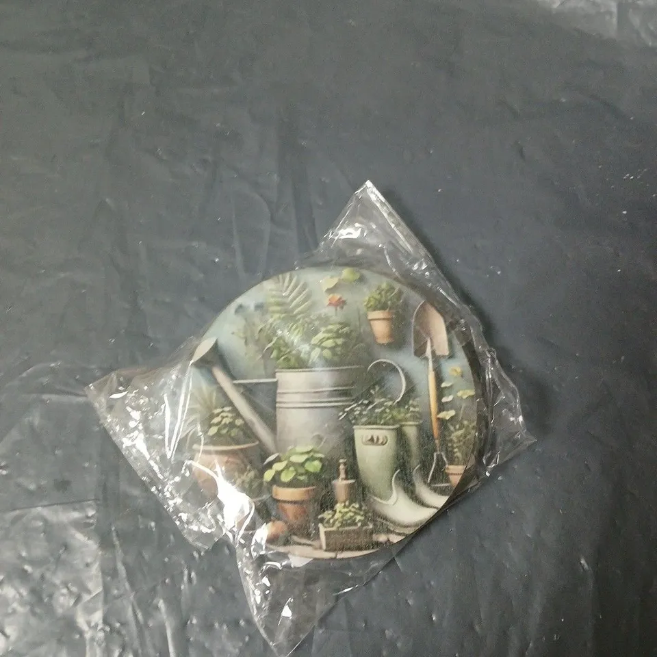 APPROXIMATELY 15 ASSORTED HOUSEHOLD ITEMS INCLUDING HAND WARMERS , COASTERS AND PORTABLE SEALING MACHINE 