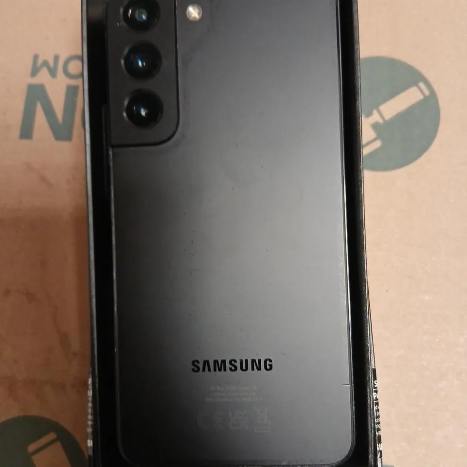 SAMSUNG GALAXY S22 SMARTPHONE – BLACK (OPEN BOX)