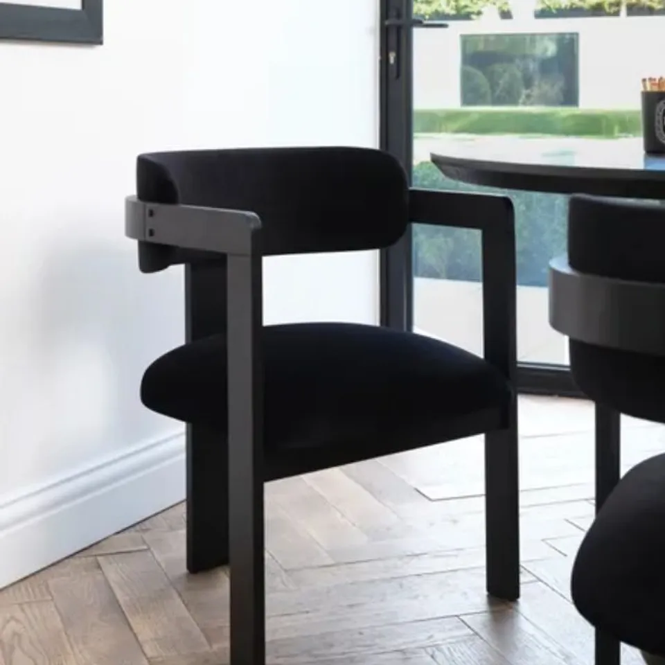 BOXED LPD MAI DINING CHAIR, VELVET - BLACK (1 BOX)