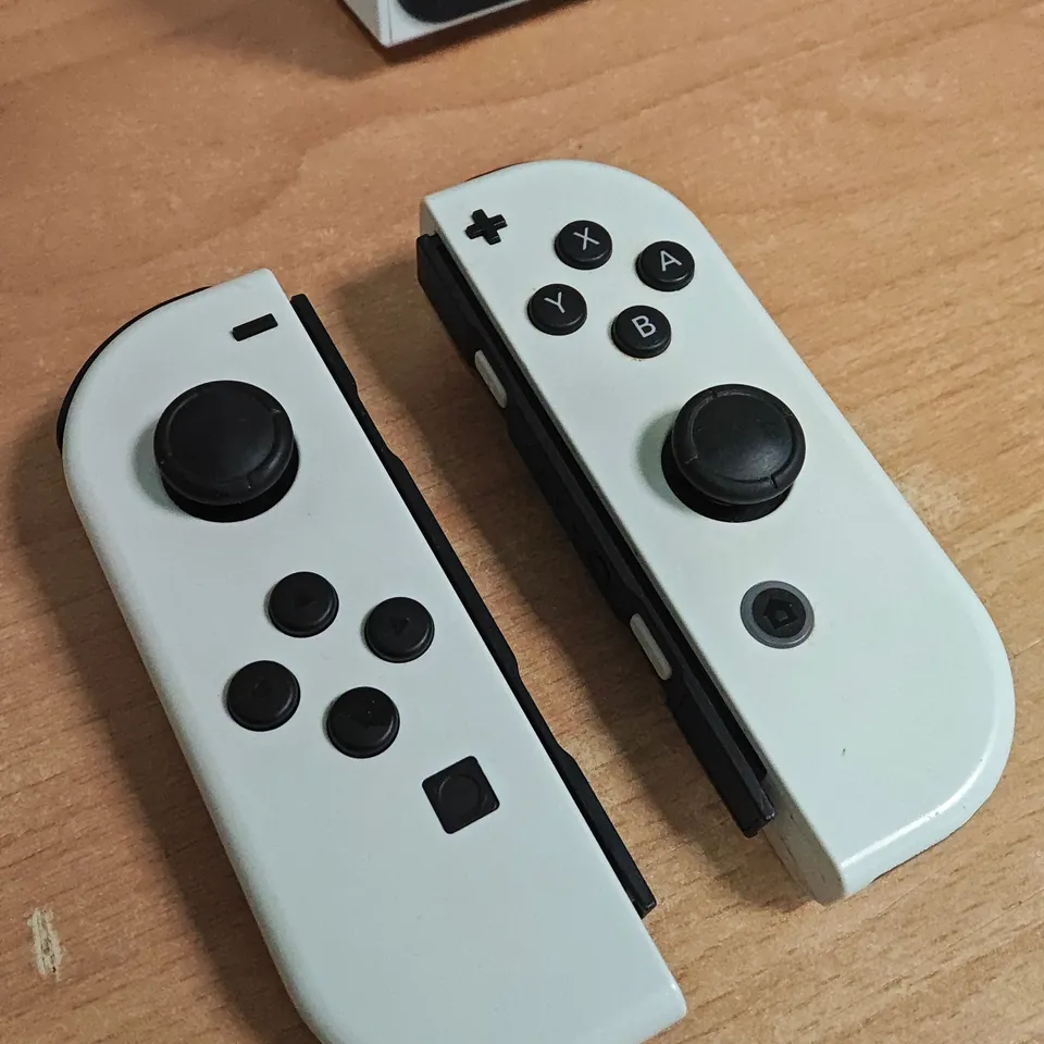 Lot of Nintendo switch oled accessories with box