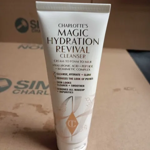 CHARLOTTE TILBURY CHARLOTTE'S MAGIC HYDRATION REVIVAL CLEANSER – 120ML