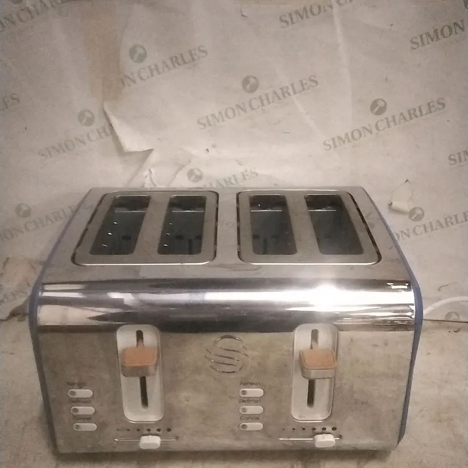 BOXED SWAN 4 SLICE TOASTER - CHROME/BLUE