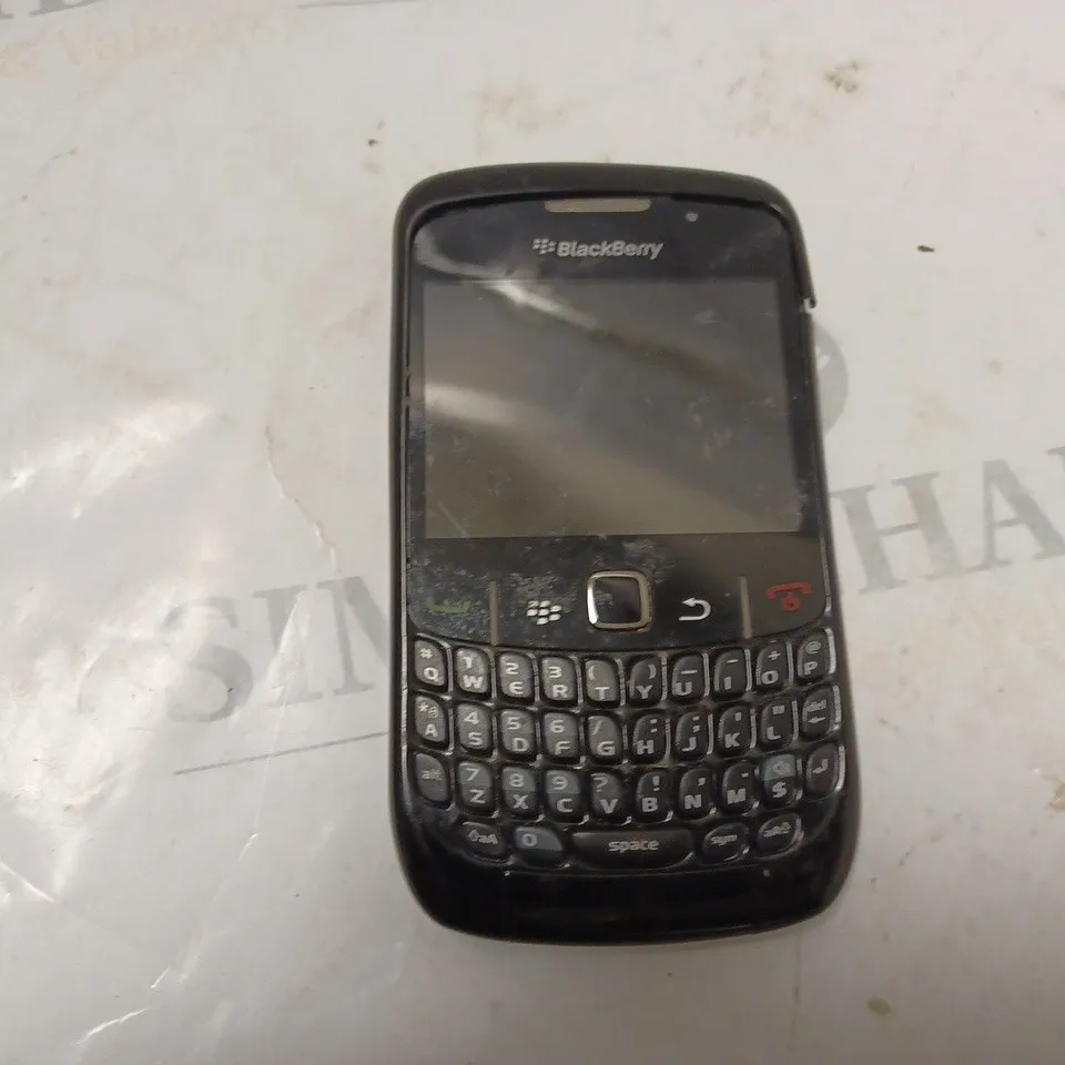 BLACKBERRY 8520