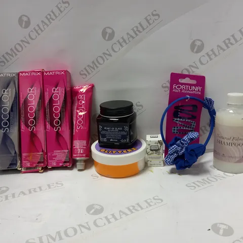 LOT OF APPROX 10 ASSORTED BEAUTY ITEMS TO INCLUDE MATRIX SOCOLOR VIOLET OPAL HAIR COLOUR, NATURAL FIBRE SHAMPOO, MDACNE MOISTURIZER, ETC