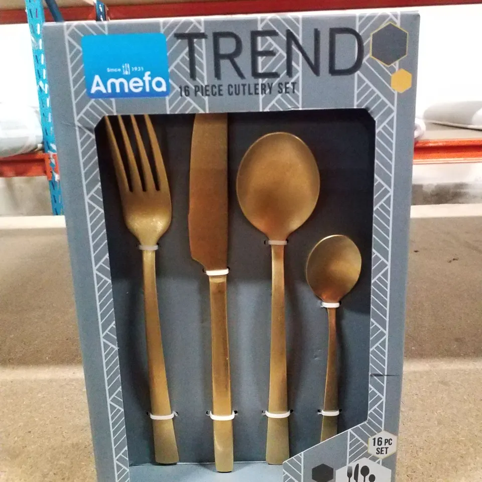 BOXED AMEFA 16 PIECE CUTLERY SET