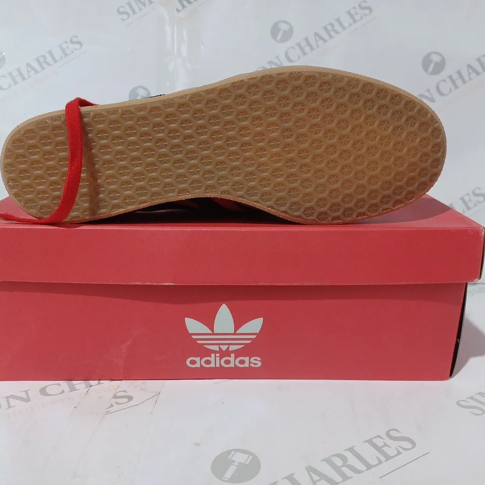 BOXED PAIR OF ADIDAS LONDON GAZELLE GTX SHOE SIN RED/BLACK UK SIZE 7