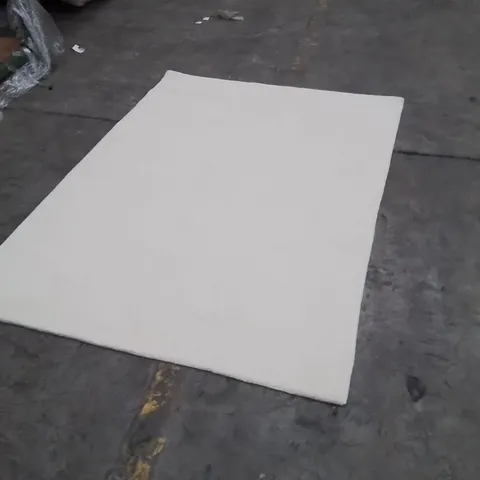 QUALITY DESIGNER AREA RUG - APPROXIMATELY 180X120CM