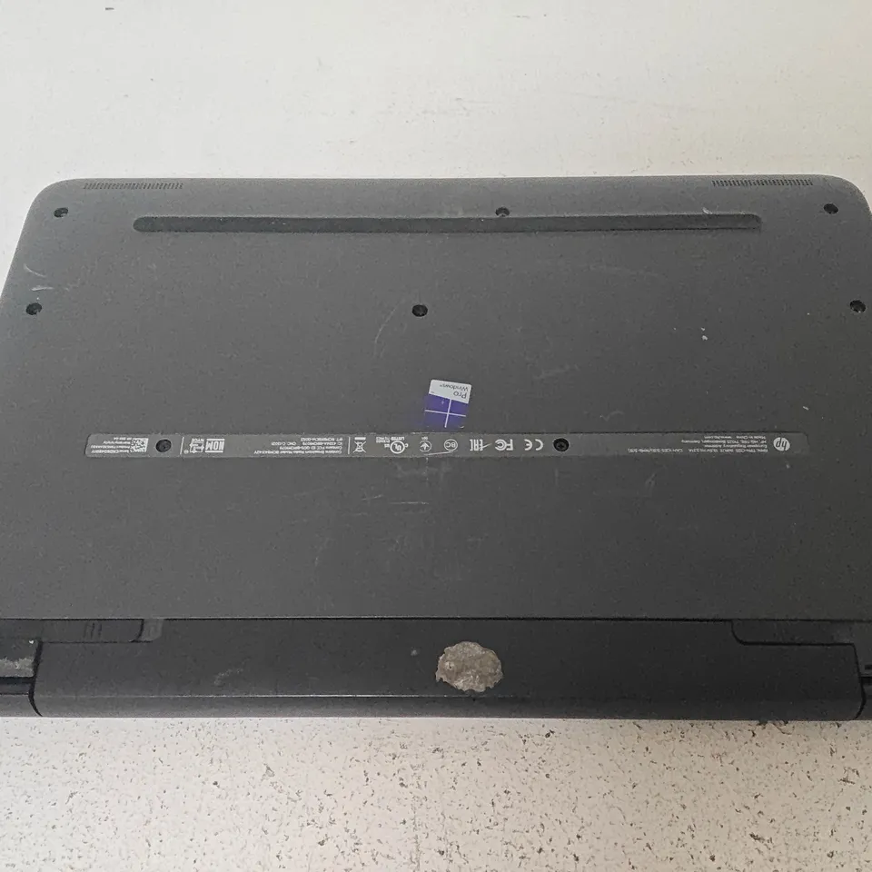 UNBOXED HP 250 G4 INTEL I5 INSIDE LAPTOP IN BLACK