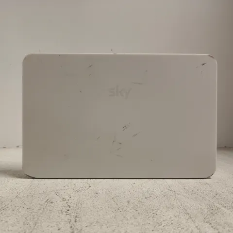 SKY SR213-02-UK-WHT WI-FI HUB
