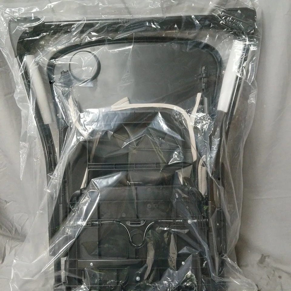 BOXED FLIP MAGIC FOLDABLE HIGH CHAIR IN PEARL GREY