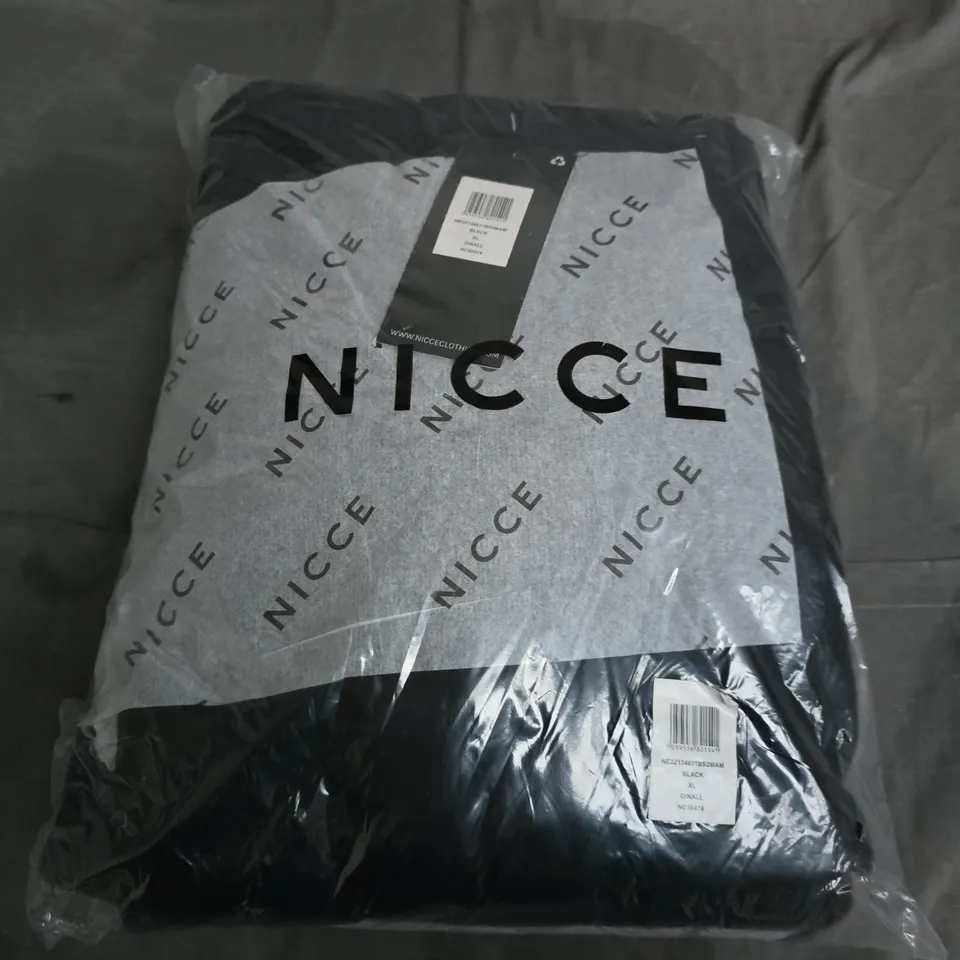 NICCE TRACKSUIT IN BLACK - SIZE XL
