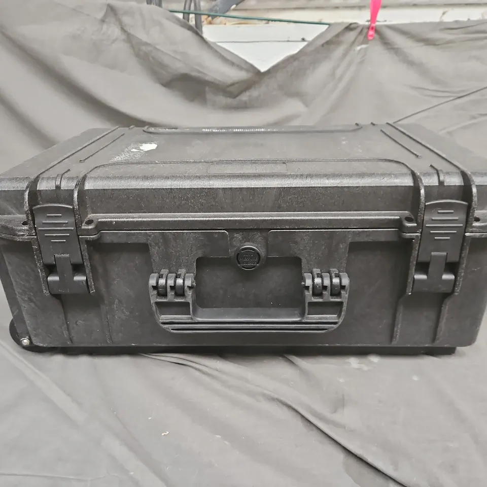 LARGE PADDED CASE 