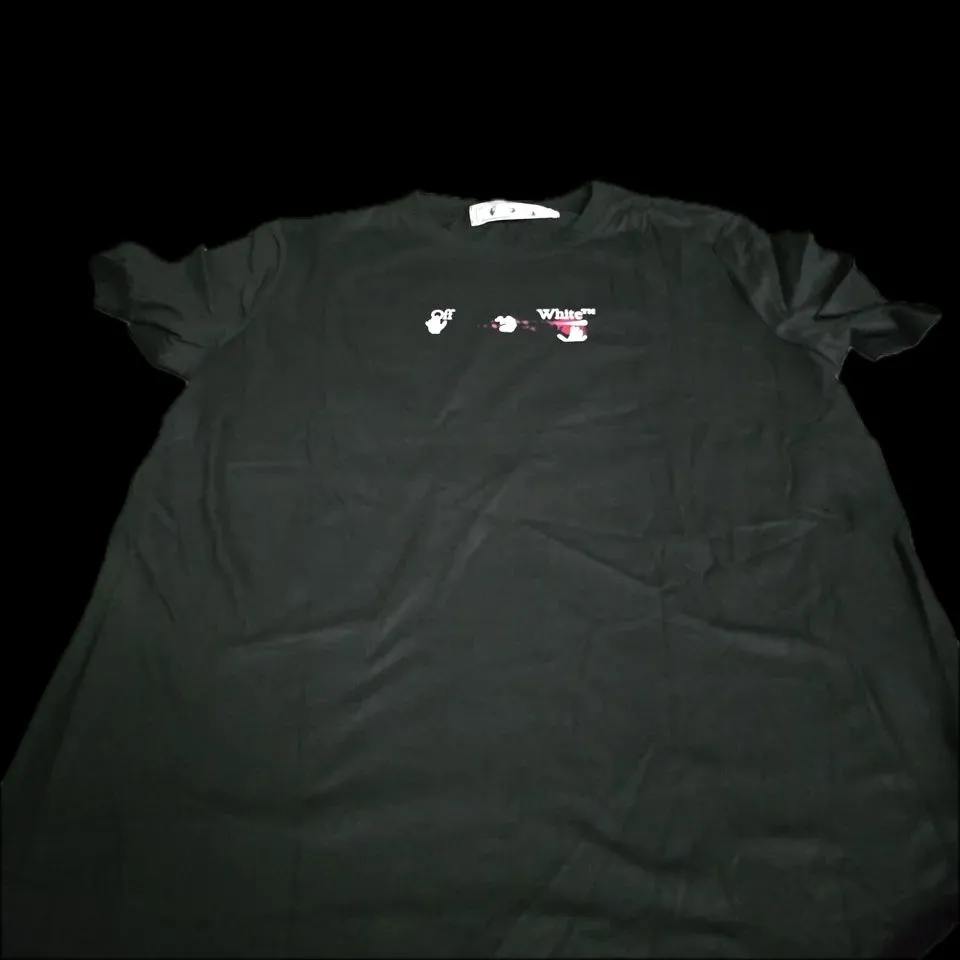 OFF-WHITE BLACK GRAPHIC T-SHIRT WITH PINK/WHITE BACK PRINT SIZE L