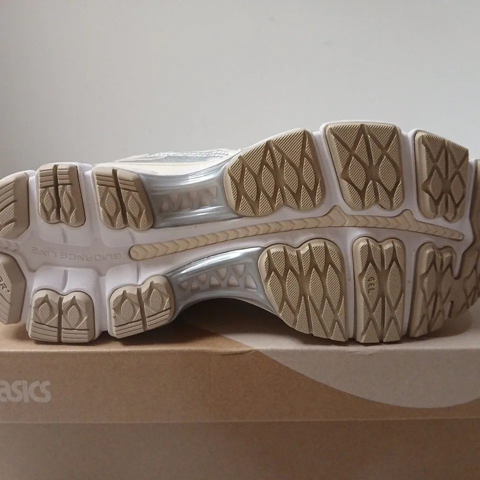 BOXED PAIR OF ASICS GEL-KAYANO 12.1 MEN'S RUNNING SHOES – MINERAL BEIGE / CREAM, UK 6