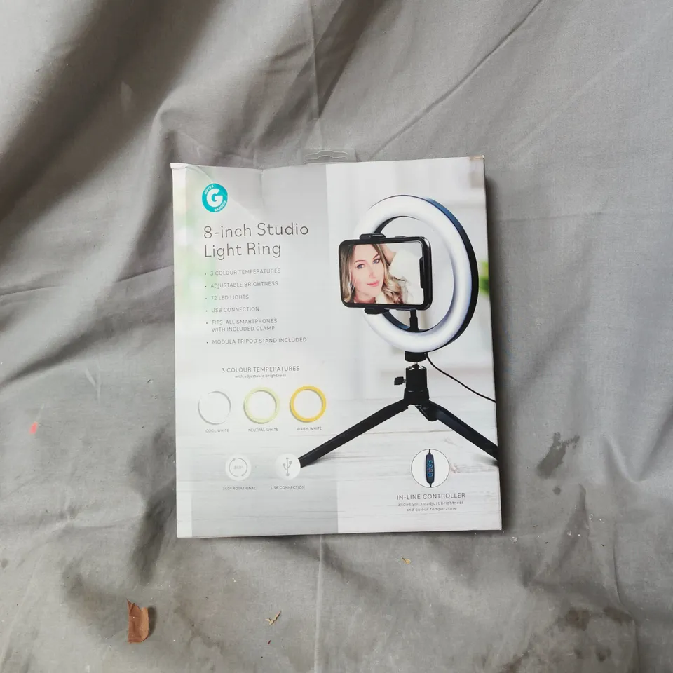 8-INCH STUDIO RING LIGHT WITH TRIPOD STAND – SMARTPHONE HOLDER. SEALED.