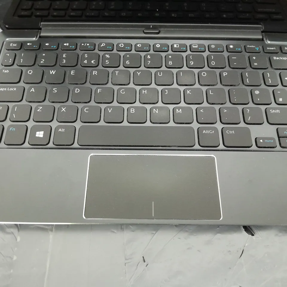 DELL VENUE 11 PRO 7140 LAPTOP IN BLACK