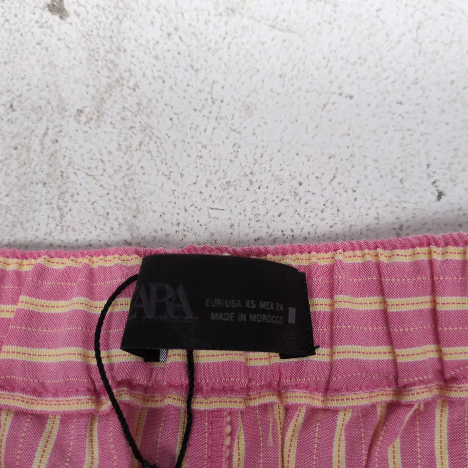 ZARA WOMEN’S STRIPED PINK & WHITE TROUSERS – UK 6 (EUR XS)