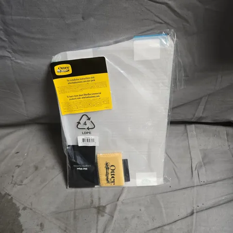 BOX OF APPROXIMATELY 10 OTTER BRAND ALPHA GLASS SCREEN PROTECTOR FOR APPLE 10.2 IPAD 7TH GEN