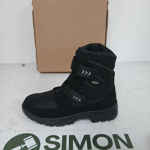 MEN'S SNOW BOOTS – BLACK, UK 9.5 (EU 44)