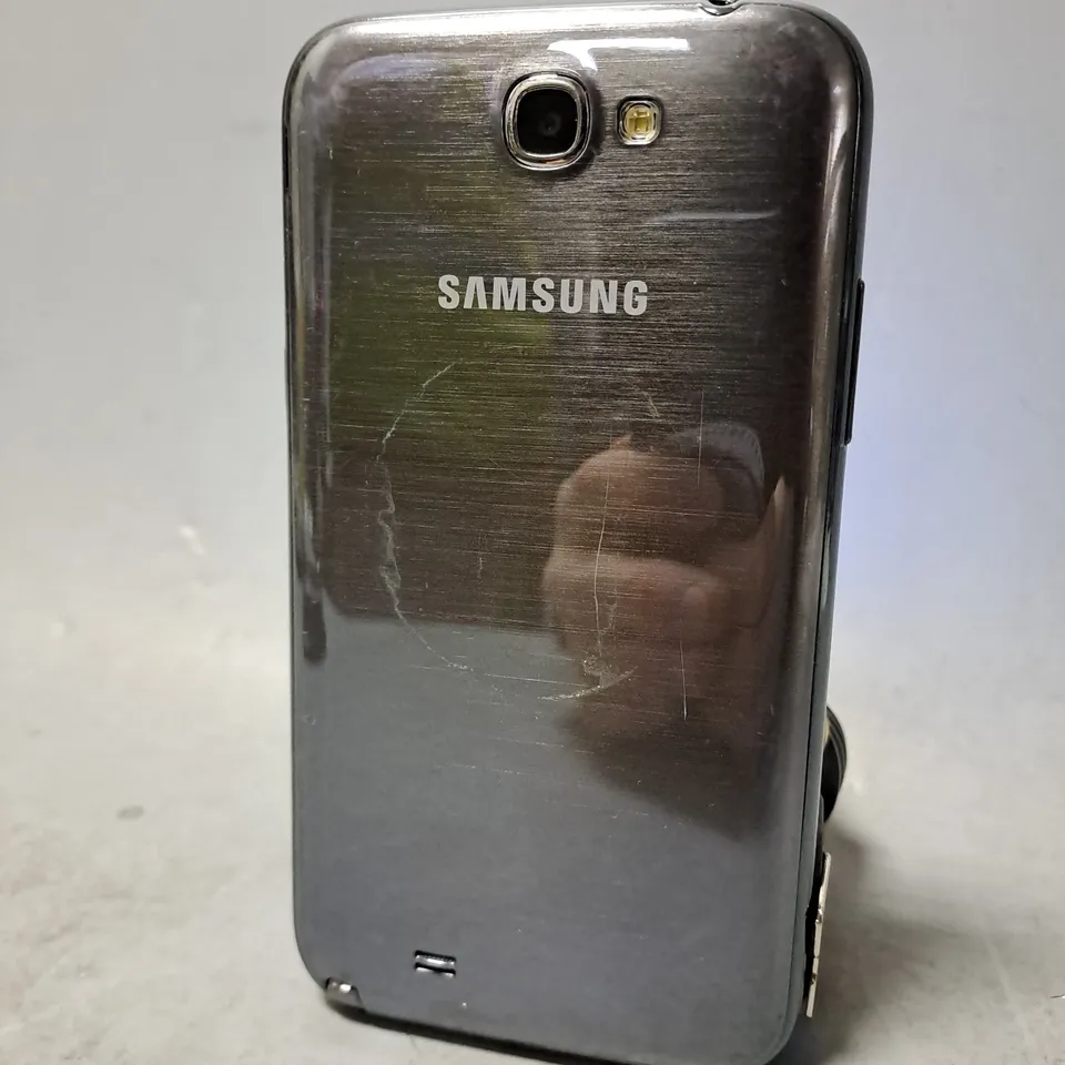 SAMSUNG GT-N7100 MOBILE PHONE 