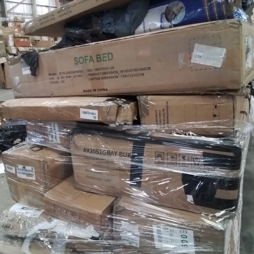 PALLET CONTAINING VARIOUS ASSORTED BOXED HOUSEHOLD RETURNS/ELECTRICAL/GARDEN ITEMS TO INCLUDE: SOFA PARTS, LUGGAGE CASE, CLOTHES AIRER, KIDS SCOOTER,  ARTIFICIAL FLOWER WREATH