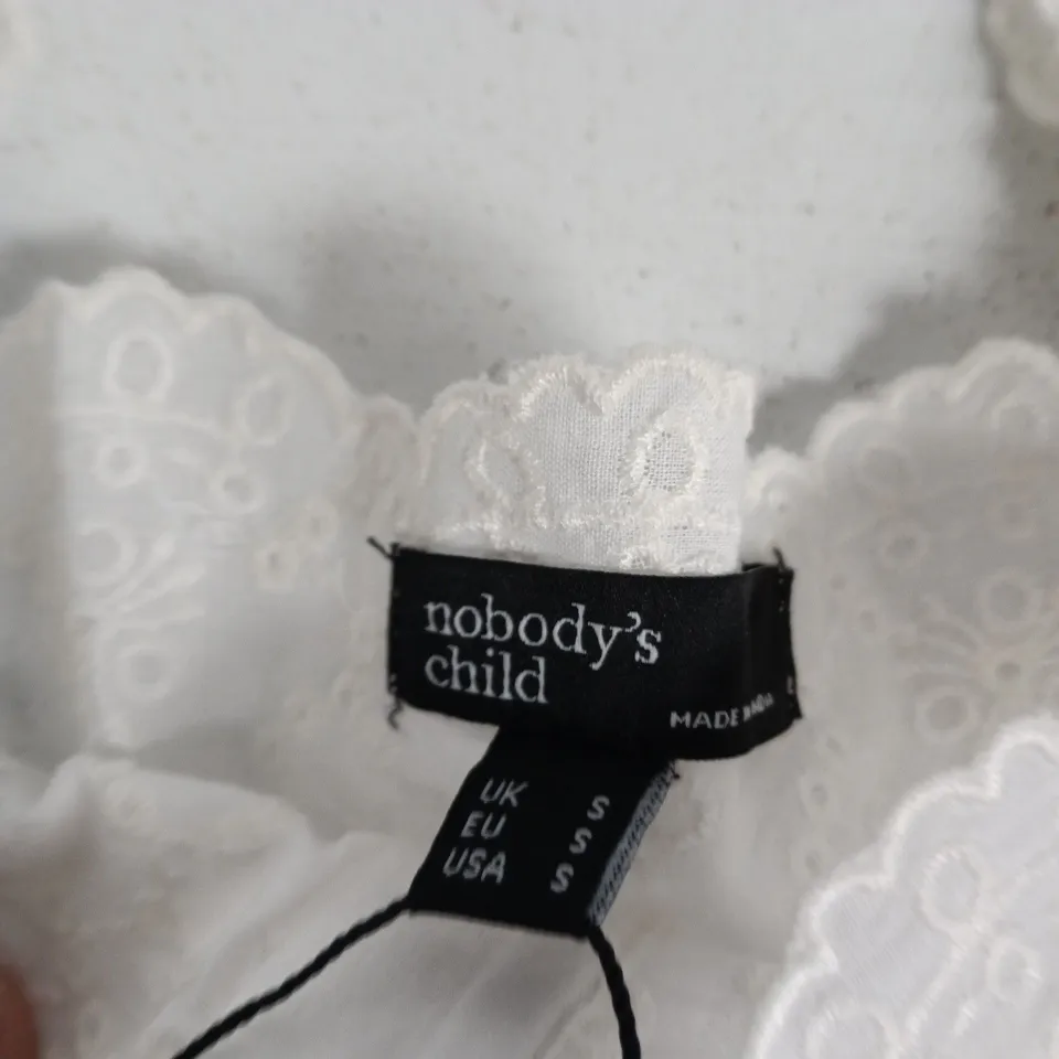 NOBODY'S CHILD ELENA TOP – WHITE LACE EMBROIDERED TOP, UK S (EU S, US S)