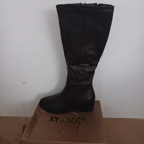 XY LONDON KNEE-HIGH BOOTS (CA-8) UK 5 