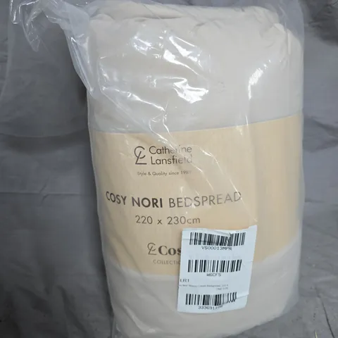 CATHERINE LANSFIELD COSY NORI BEDSPREAD, 220 X 230 CM