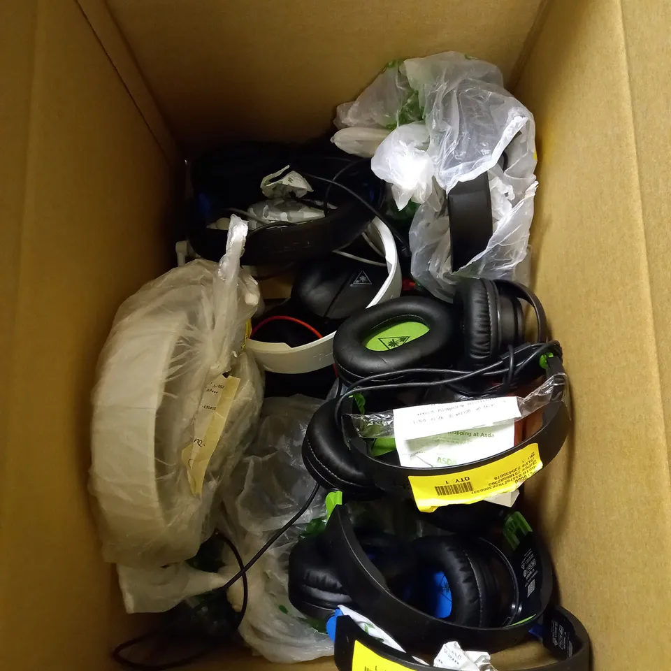 LOT OF 10 LOOSE TURTLE BEACH HEADPHONES TOO INCLUDE RECON 50 , 70 ETC