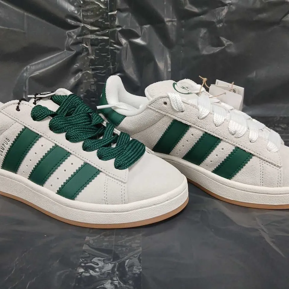 BOXED PAIR OF ADIDAS CAMPUS 00S WOMENS SHOES IN WHITE/GREEN SIZE UK 6.5