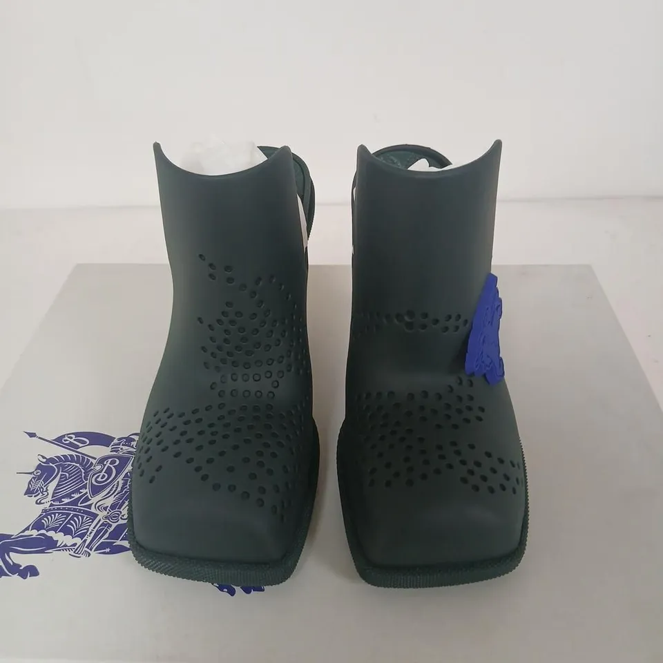 BURBERRY RUBBER MULE ON RUBBER SOLE – UK 3 (EU 36)