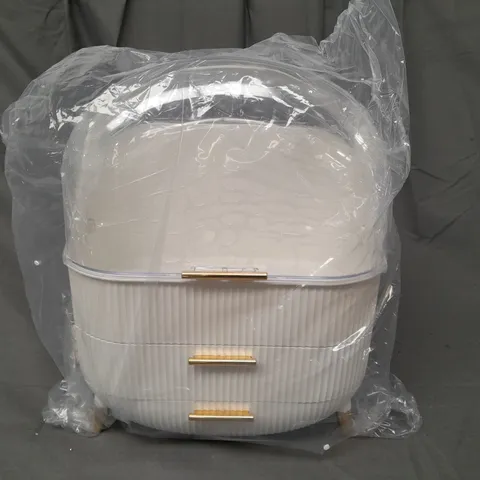 UNBRANDED DRESSING CASE IN WHITE